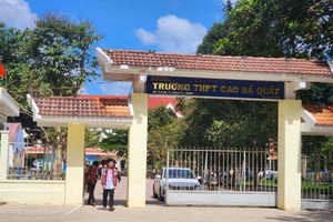 Kỷ luật một Hiệu trưởng trường cấp 3