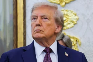 Tổng thống Mỹ Trump sẽ đổi tên Bộ Quốc phòng