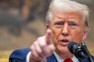 Ông Trump ra ‘tối hậu thư’ với ngành chip, không quay về Mỹ sẽ bị phạt nặng