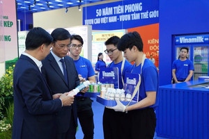 Tỷ giá tăng cao không ảnh hưởng chi phí, công ty sữa lớn nhất Việt Nam được dự báo lãi 9.500 tỷ