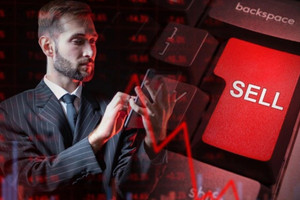 Khối ngoại bán ròng 5.000 tỷ đồng ngay sau nghỉ lễ, NĐT chờ 'cú hích' từ nâng hạng thị trường