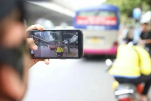 TPHCM: Ghi được hình ảnh vi phạm giao thông, người dân có thể gửi về địa chỉ nào?