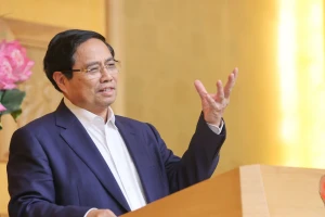 Thủ tướng: Cần giữ ổn định lãi suất đồng tiền Việt Nam