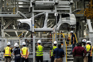 Các chaebol Hàn Quốc 'đứng ngồi không yên' sau khi Mỹ đột kích nhà máy Hyundai, 150 tỷ USD bị đe dọa