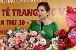 Cựu Tổng giám đốc SJC qua mặt giám sát Ngân hàng Nhà nước để đưa nguyên liệu vàng bên ngoài vào sản xuất như thế nào?