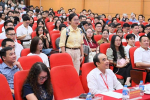 30 giây định mệnh, nữ bác sĩ nội trú hô vang một chuyên ngành khiến cả khán phòng Y Hà Nội vỡ òa