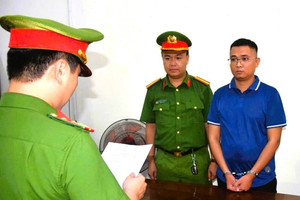Khởi tố, bắt tạm giam cựu nhân viên ngân hàng Phan Như Anh Quốc