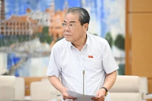 Đề nghị quản lý, kiểm soát chặt chẽ giá vàng và tỷ giá ngoại tệ