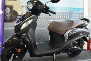 Mẫu ‘siêu tay ga’ của Yamaha dễ khiến Honda Vision ‘lu mờ’: Giá rẻ như cho, tính năng hỗ trợ xịn chưa từng có, nhìn yêu luôn