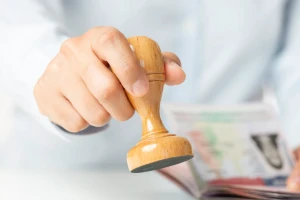 Bộ Nội vụ chỉ đạo 'nóng' về gia hạn giấy phép lao động