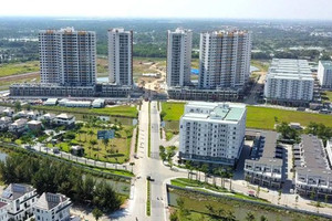 Bất động sản TP. HCM: Chung cư dẫn dắt, phân khúc hạng sang 'leo thang' giá kỷ lục