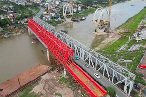 Cây cầu 1.800 tỷ thay thế cây cầu hơn 100 tuổi sẽ bị phá dỡ ở Hà Nội vẫn gặp khó