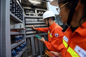 Phát hiện sự cố nguy hiểm sau hóa đơn tiền điện hơn 5 triệu đồng, EVN được khách hàng Hà Nội viết thư cảm ơn