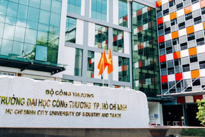 Vừa khai giảng 10 ngày, một trường ĐH đã thông báo lịch nghỉ Tết Nguyên đán 4 tuần