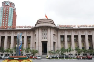 Kiểm soát chặt tín dụng lĩnh vực tiềm ẩn rủi ro