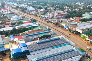 Cử tri Đắk Lắk kiến nghị đầu tư đường thôn, buôn, Bộ Xây dựng phản hồi