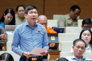 Tạm đình chỉ nhiệm vụ đại biểu Quốc hội đối với ông Trần Văn Thức
