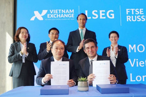 Chứng khoán tiến sát mốc 1.700 điểm sau 'tin nóng' về nâng hạng thị trường
