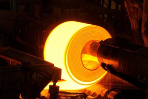 Thắng kiện thép HRC Trung Quốc, Hòa Phát (HPG) và Formosa đồng loạt tăng giá bán