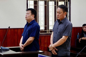 Tuyên án 14 năm tù giám đốc và phó giám đốc một Trung tâm Đăng kiểm