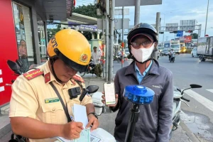 Nộp phạt vi phạm giao thông bằng quét mã QR tại chỗ