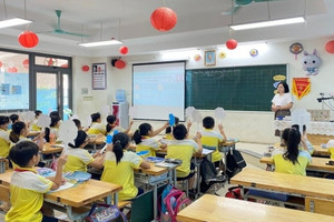 Không làm đủ 8 tiếng/ngày, tại sao lương giáo viên vẫn cao nhất khối sự nghiệp?