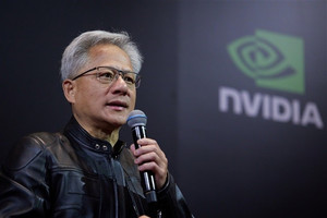 CEO Jensen Huang thất vọng vì Trung Quốc cấm chip AI của Nvidia