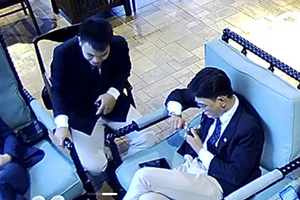 Công an vào cuộc vụ ‘tổng tài' giơ tay ra hiệu dừng đánh nhân viên quán cà phê