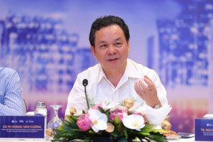 GS.TS Hoàng Văn Cường: Thuế nhập khẩu về 0%, công cụ bảo hộ ngành ô tô Việt coi như hết tác dụng