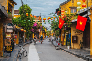 Phố cổ 400 tuổi của Việt Nam lọt top thị trấn cổ quyến rũ nhất thế giới