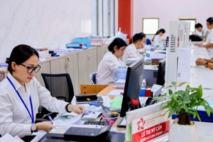 Quảng Ninh đề xuất hỗ trợ tối đa 3 triệu đồng/tháng cho cán bộ đi làm xa