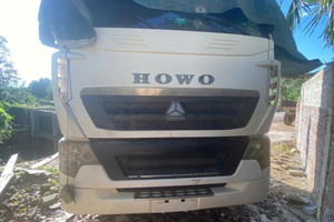 Xe đầu kéo nửa tỷ đậu 2 tháng không ai đến nhận, chủ gara thấy sẵn giấy tờ nên đem đi bán