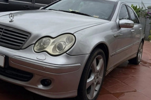 Mercedes-Benz C 240 rao bán chỉ 80 triệu đồng: Cơ hội 'trả thù quá khứ' dành cho ai có ngân sách chỉ đủ mua Honda SH