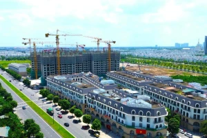 'Bùng nổ' nguồn cung nhà ở nhưng giá không ngừng tăng