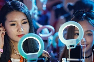 Đề xuất xác thực danh tính người bán hàng livestream
