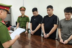 Bắt và khởi tố Phạm Tiến Dũng sinh năm 1999, thu giữ xe hơi, nhiều thiết bị điện tử, phong tỏa hàng tỷ đồng