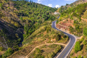 Cung đèo 13km đẹp bậc nhất Tây Nguyên, từng là một trong những 'điểm trắng' sóng di động