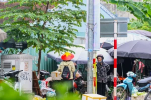 Ngao ngán chợ cóc, chợ tạm tồn tại dai dẳng trên các tuyến phố Thủ đô