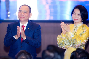 VIC tăng mạnh, phu nhân kín tiếng của ông Phạm Nhật Vượng trở thành tỷ phú USD