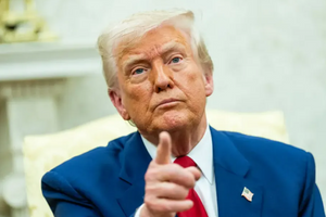 Nóng: Ông Trump công bố đòn thuế mới cao nhất 100%, 3 nhóm mặt hàng chủ chốt chịu trừng phạt từ 1/10