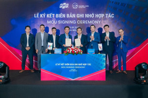 AIA Việt Nam hợp tác FPT số hóa bảo hiểm sức khỏe