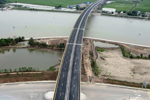 Chính thức khánh thành cây cầu vượt sông 1.500 tỷ tại Ninh Bình