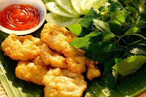 Chưa từng có: Quảng Ninh tặng chả mực Hạ Long, bia Sapphire để hút khách mùa thấp điểm
