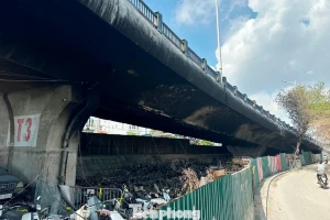 Bộ Xây dựng báo cáo gì với Thủ tướng sau vụ cháy ở gầm cầu Vĩnh Tuy?