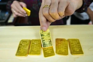 Tuần này giá vàng tiếp tục tăng mạnh?