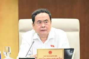 Chủ tịch Quốc hội: Xây dựng hệ thống đánh giá viên chức 3 tháng một lần
