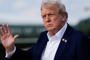 Chính phủ Mỹ đối diện nguy cơ đóng cửa, ông Trump dọa sa thải hàng loạt nhân viên liên bang
