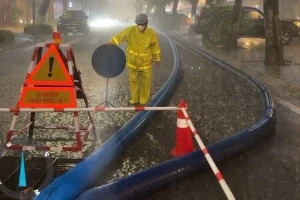 Hà Nội: Bão số 10 gây mưa lớn, rà soát các tuyến đê trọng điểm xung yếu