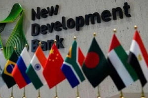 Lần đầu tiên trong lịch sử: Ngân hàng BRICS sắp phát hành trái phiếu bằng đồng nội tệ, đánh dấu bước ngoặt phi USD hóa