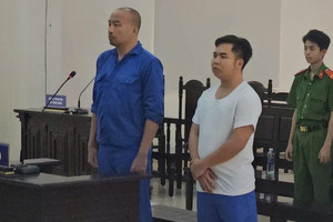 Tuyên án 7,5 năm tù với một Phó trưởng Công an phường
